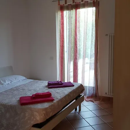 Garda Apartment *